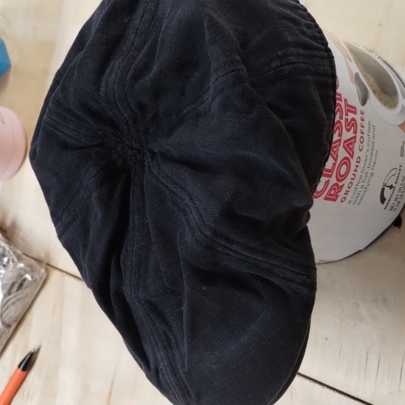 Stone washed black cap - Picture 2 of 7